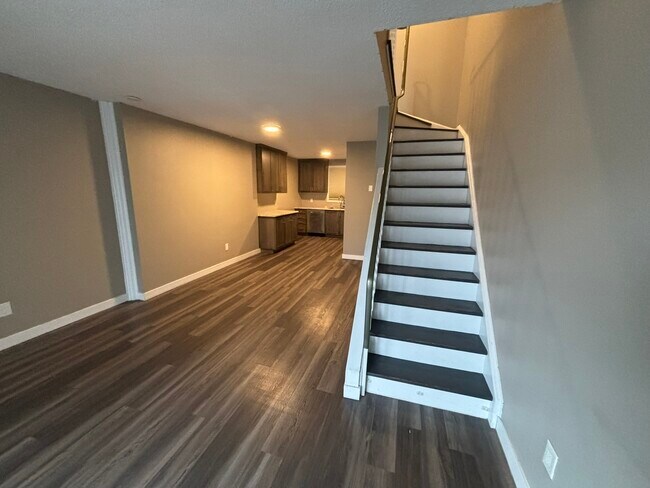 Photo - 511-511 Albert St Unit 105