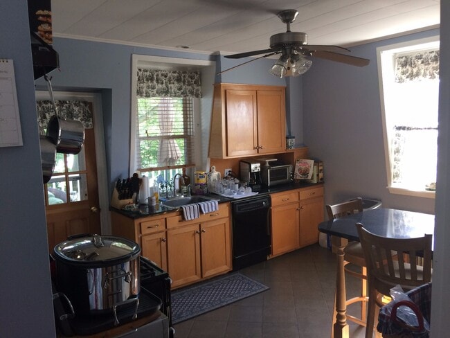 Photo - 151 Grove St