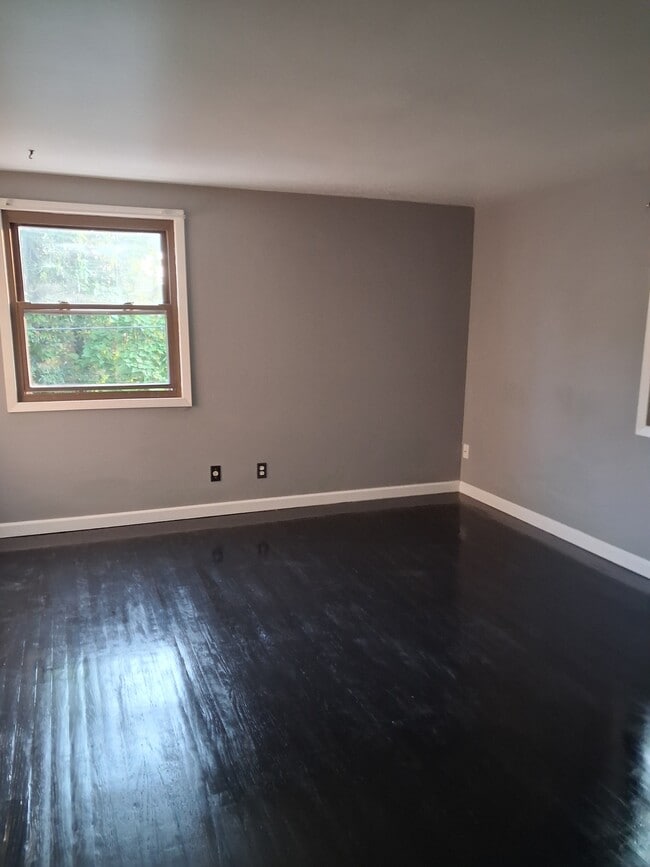 Building Photo - 915 O Fallon Ave Unit #2