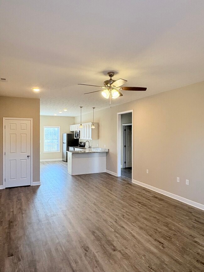 Photo - 258 Spring Creek Ave Unit B