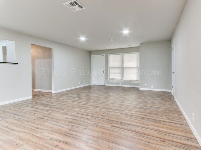 Photo - 3145 NW 47th St