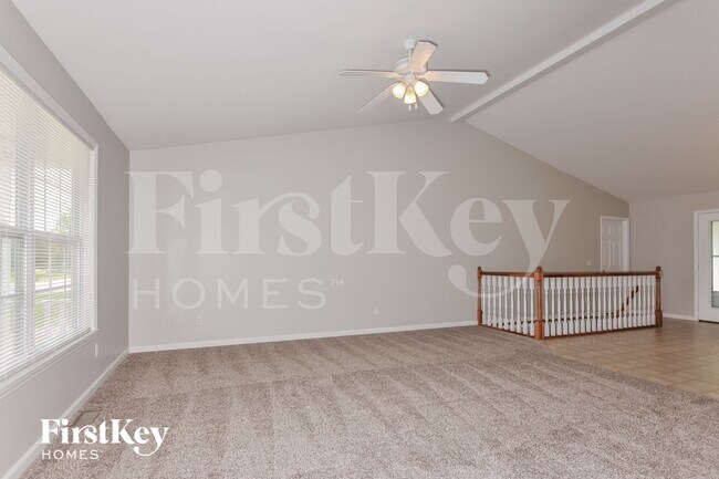 Photo - 224 Victoria Dr