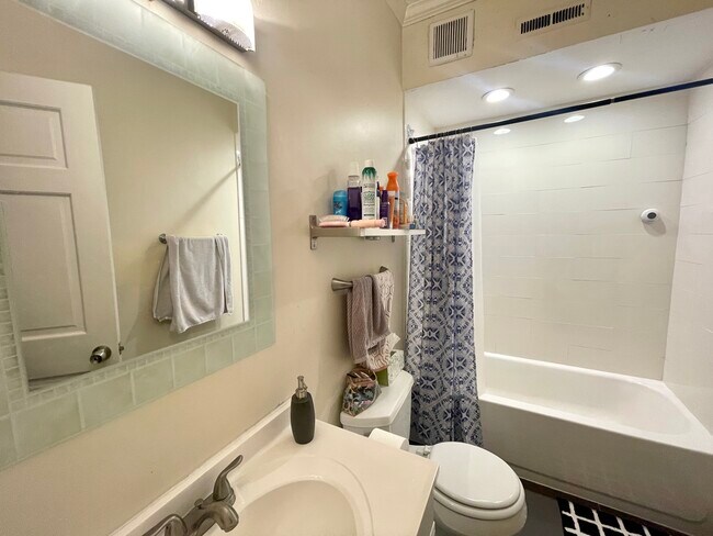 Photo - 45 Hemenway St Unit #2