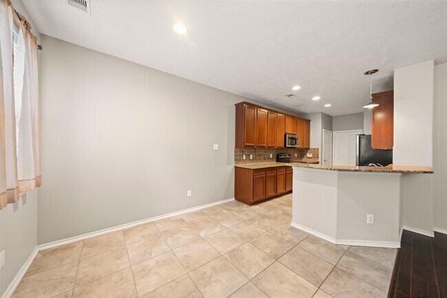 Photo - 3 Whitekirk Pl