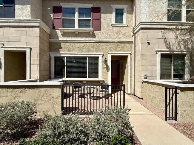 Building Photo - 2661 S Sulley Dr
