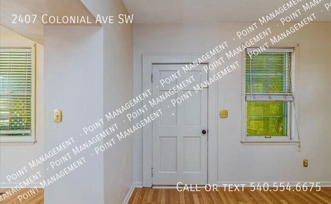 Photo - 2407 Colonial Ave SW