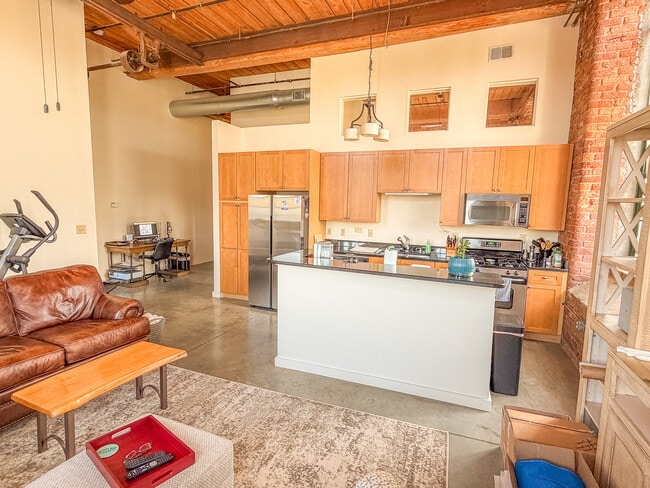 Photo - 328 Mills Ave