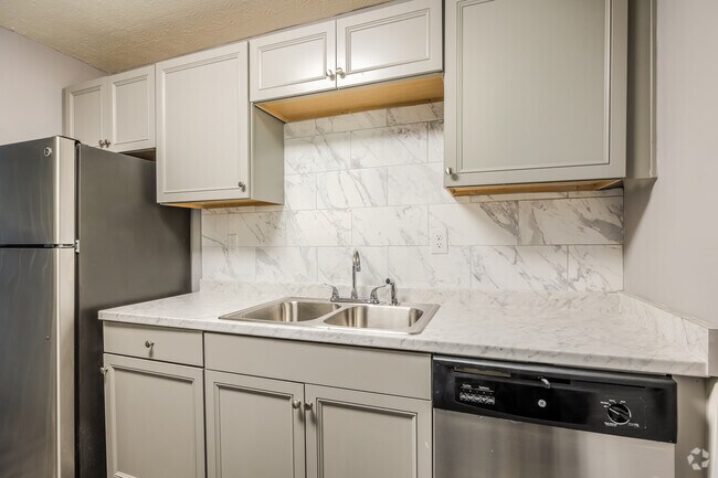 2BR, 1BA - 1,274SF - Kitchen
