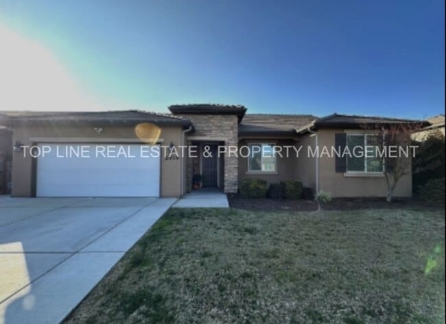 Building Photo - Coming Soon in Visalia