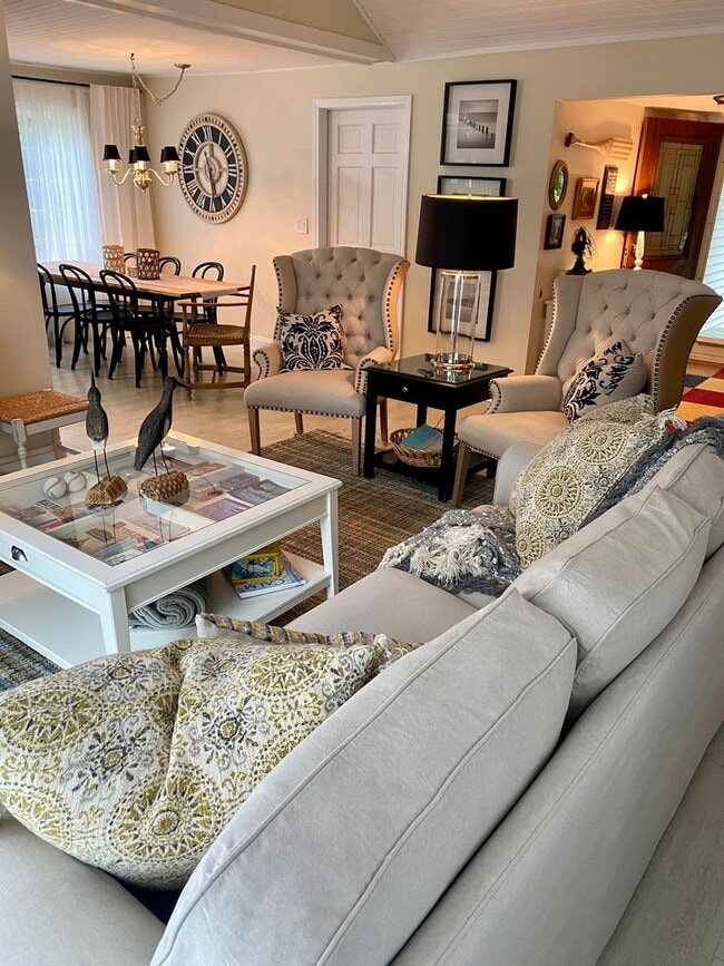 Photo - Home on East Bay – Impeccably Furnished Of...