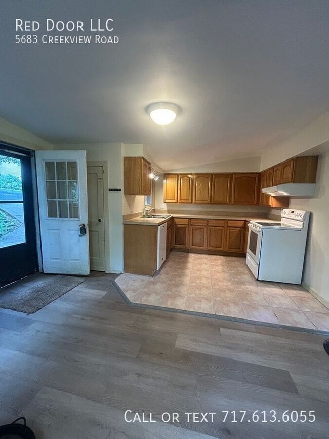 Photo - 5683 Creekview Rd