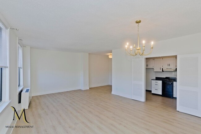 Building Photo - Kimball Towers Unit 404