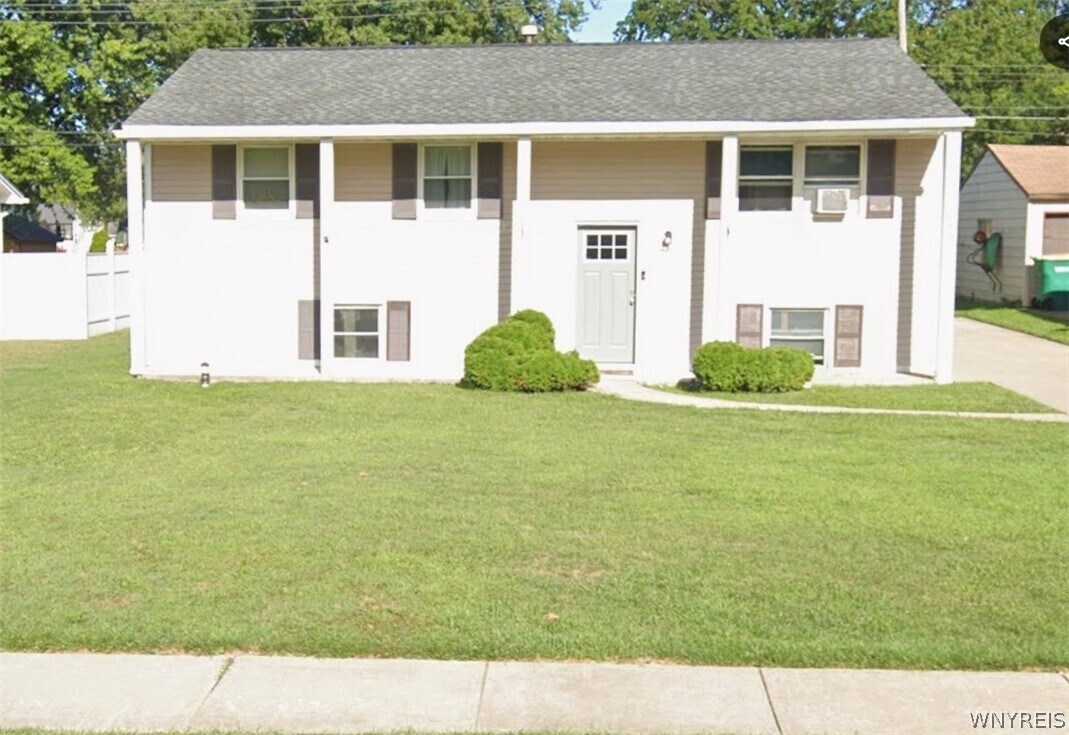 Photo - 3365 McKinley Pkwy