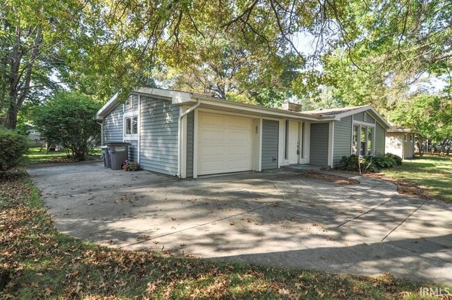 Photo - 721 Princess Dr