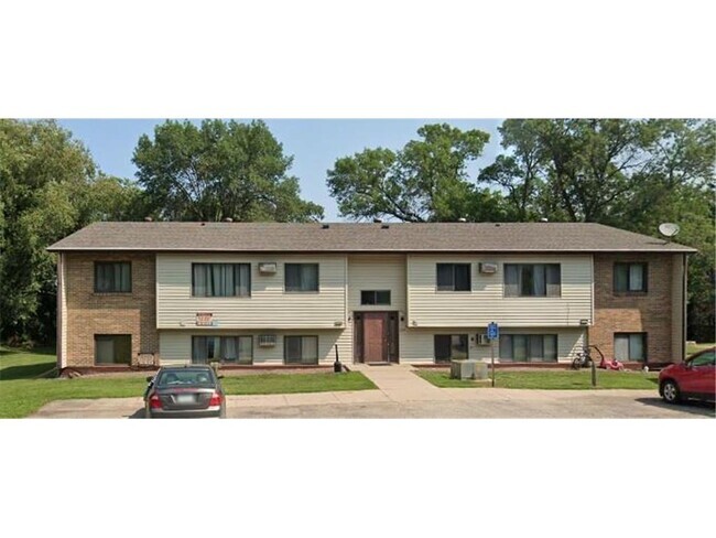 Building Photo - 627 Main St Unit 5 Rental