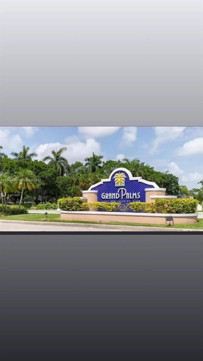 Photo - 672 SW 158th Terrace