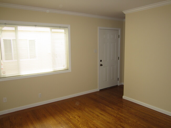 Photo - 5327 Cypress Ave Townhome