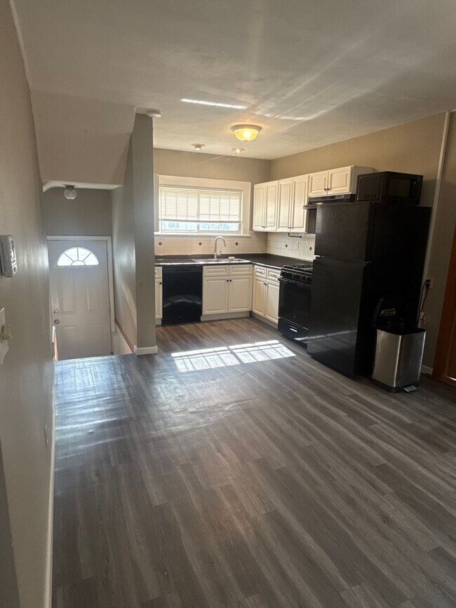 Photo - Great Mattydale 3 Bed 1 Bath Colonial