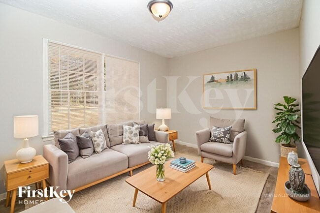 Photo - 2030 Chestnut Hill Cir