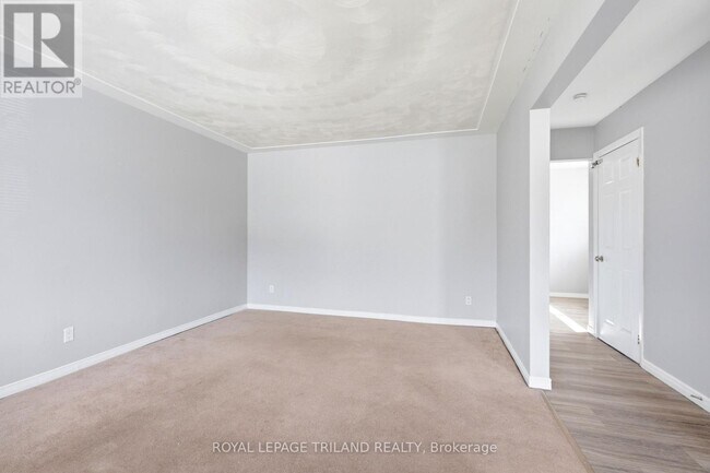 Photo - 195 B Cedarvale Crescent Unit A