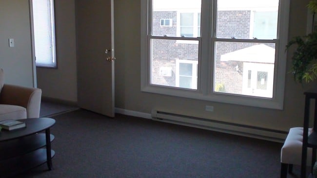 Model Living Room - Country View Apartments