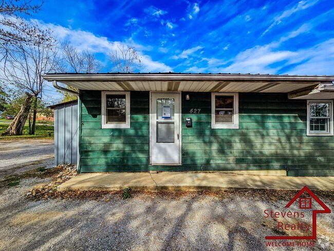 Building Photo - 427 S Cedar Ave Unit - Rental