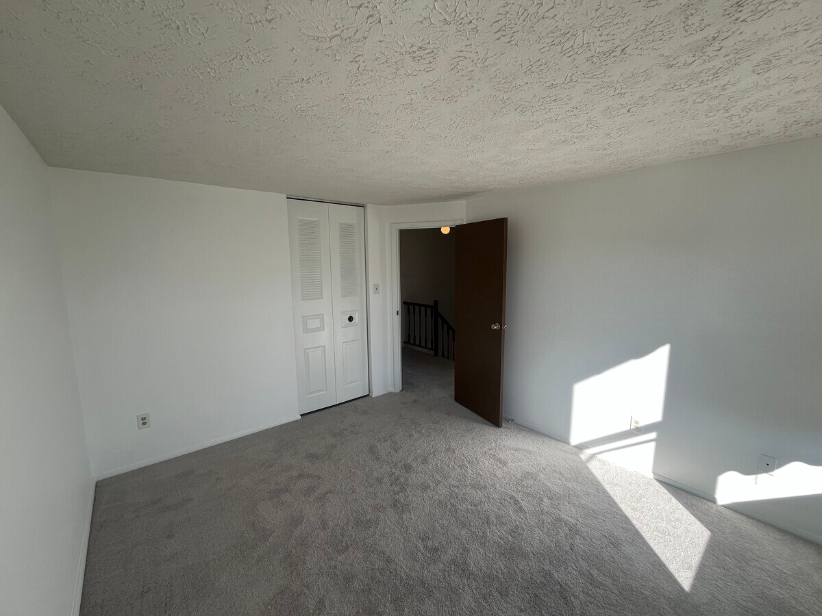 Photo - 6310 Meeting House Way