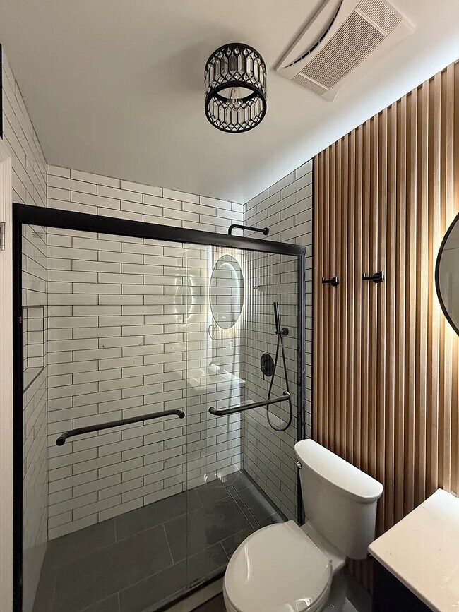 Photo - 3622 195th St