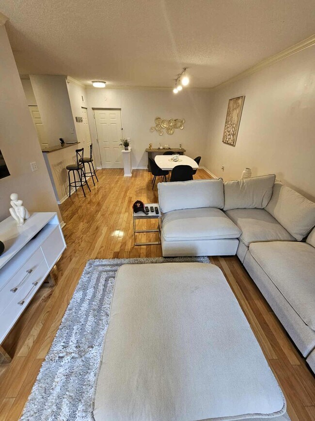 Photo - 2302 Tuscany Way