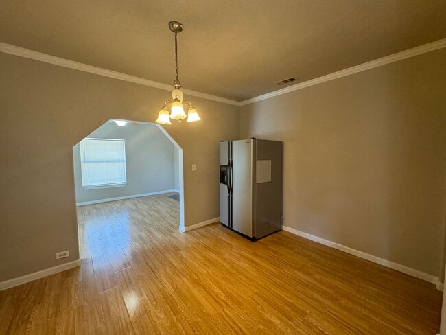 Photo - 3302-3302 Avenue H Unit 3300 Avenue H