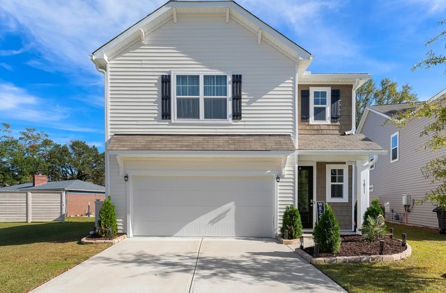 Photo - 1011 Sago Palm Ct House