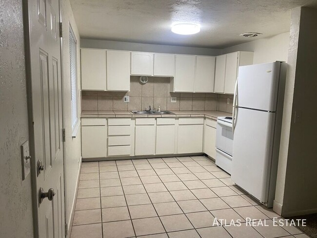 Building Photo - 3653 S 200 E Unit 9 Rental
