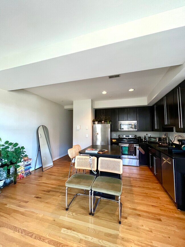 Photo - 3577 Warder St NW Unit 3577 Warder St NW