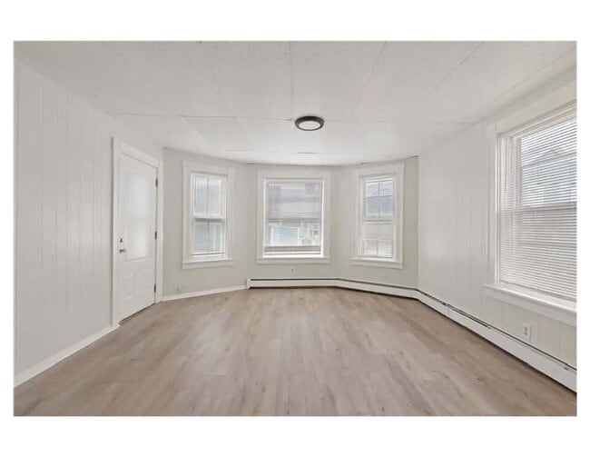 411 Rathbun St Unit 1