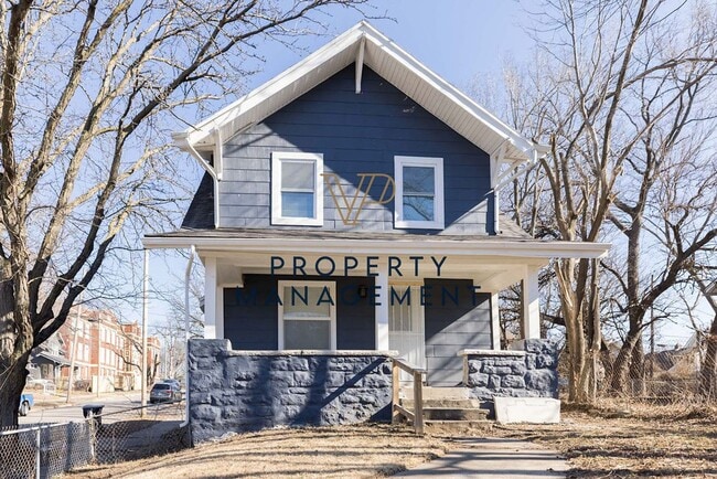 Building Photo - FULLY RENOVATED 3bd/1.5 bath HOME!!