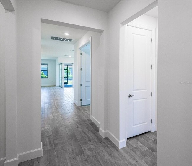 Photo - 6957 Honeybell Dr