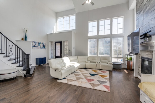 Photo - 4932 Saguaro Rdg