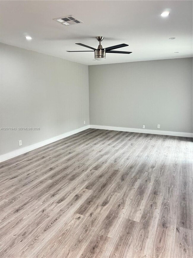 2528 NW 99th Ave