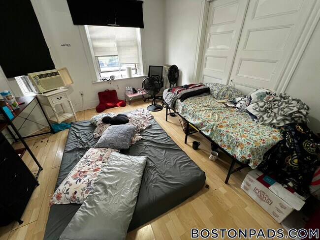 Photo - 2 Centre St Unidad 1