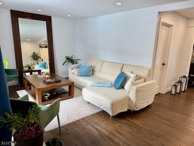 Photo - 321 Minute Arms Rd