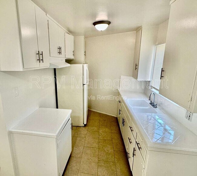 Photo - 4350 Troost Ave Unidad 3