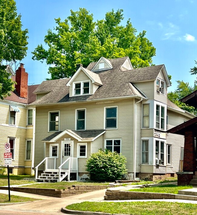 Photo - 730 S Main St Unidad 1