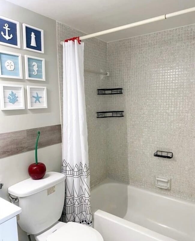 Master Bathroom - 2401 NW 41st Ave Unit 203