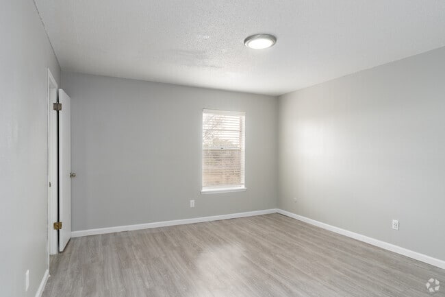 2BR, 2BA - 1115SF - Primary Bedroom