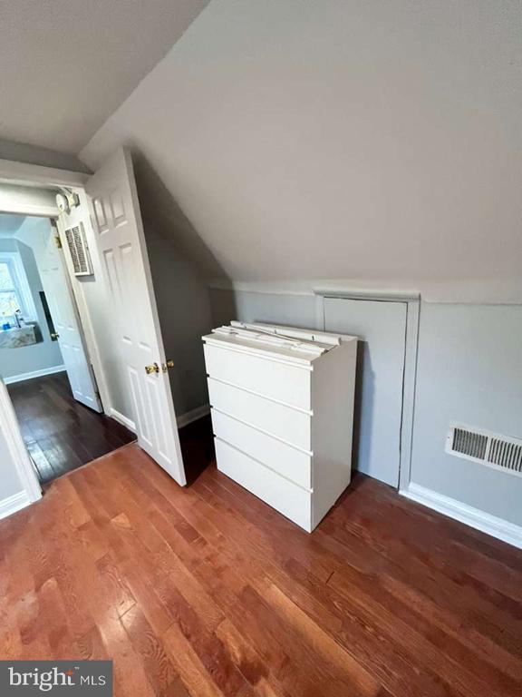 Photo - 5949 Baltimore St