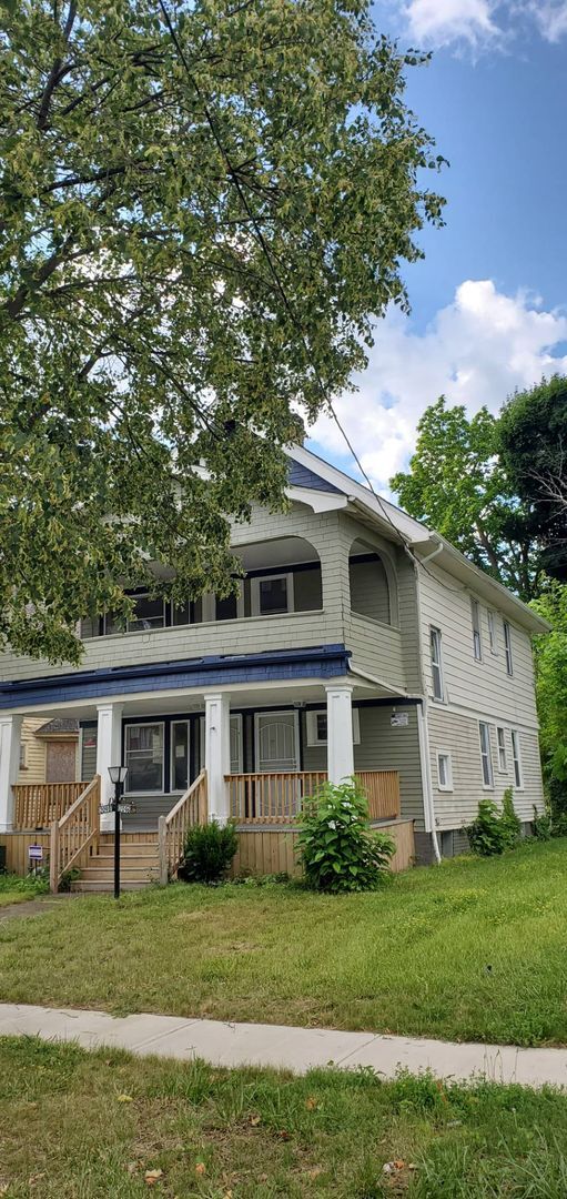 Photo - 12098 Chesterfield Ave Unit 2