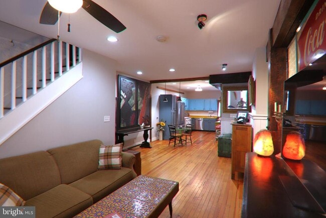 Photo - 1223 Haubert St