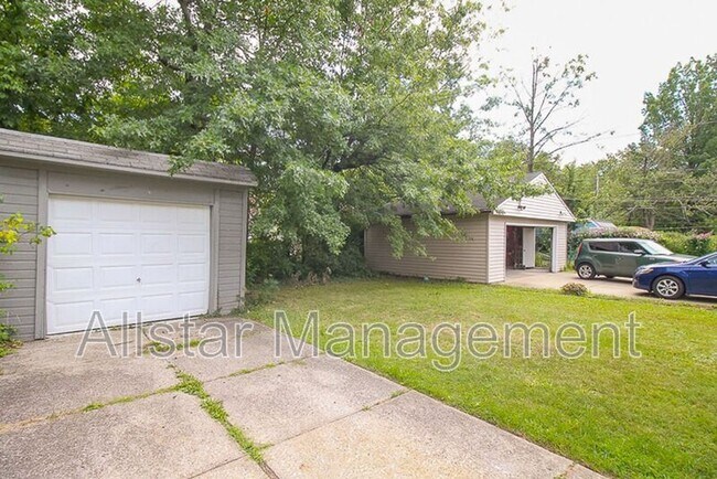 Photo - 967 Pembrook Rd