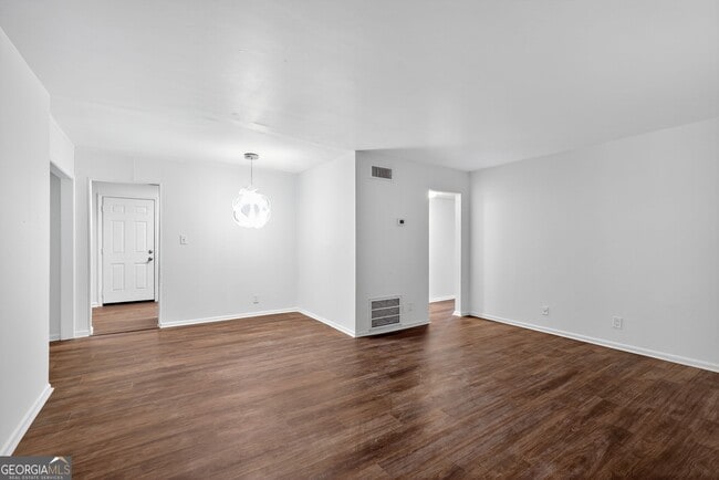 Photo - 2516 Peachwood Cir NE Unit 2