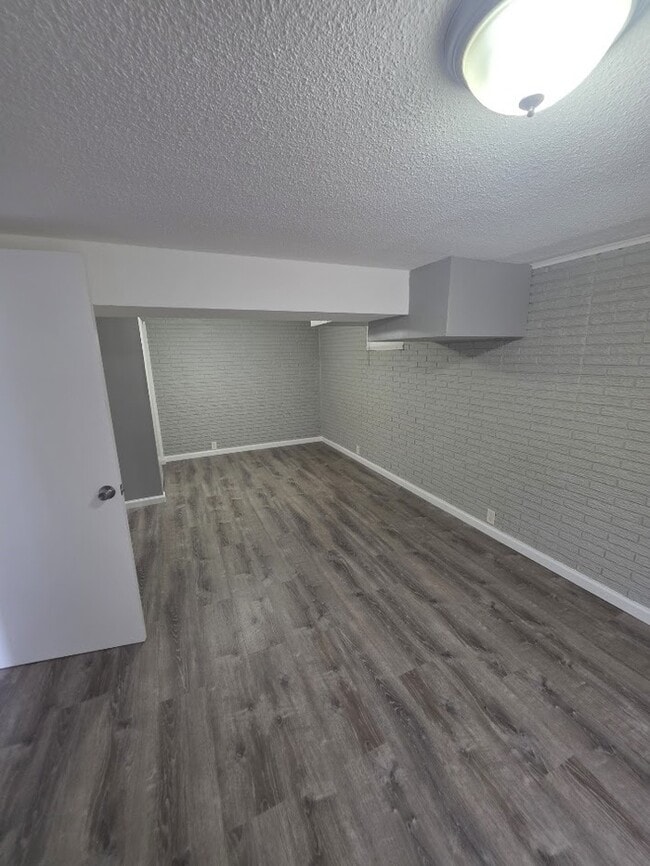 Photo - Beautiful 4 bedrooms and 1 bath home located on NE 38th St in Kansas City, MO
